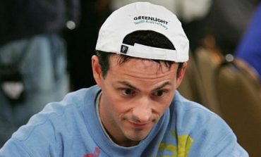 David-Einhorn-playing-poker