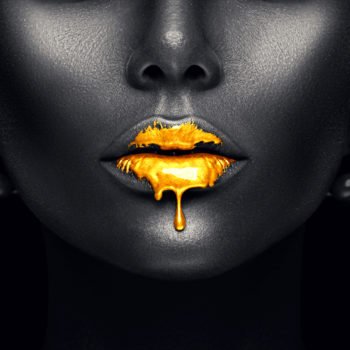 Gold lips